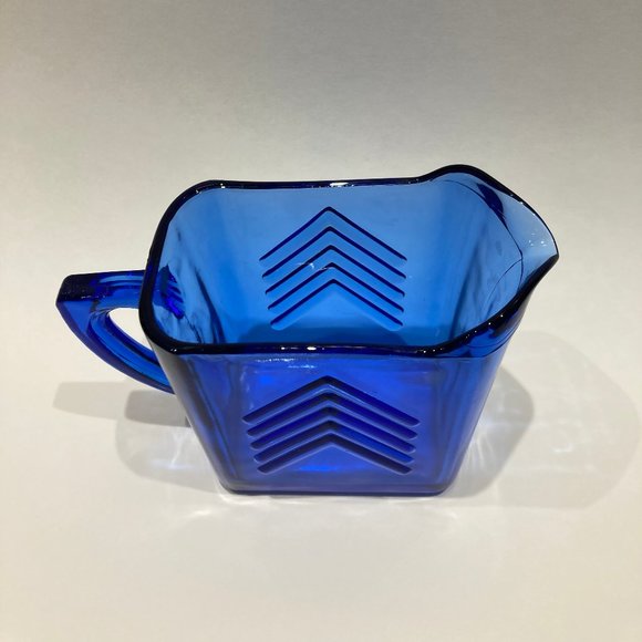 VINTAGE COBALT BLUE GLASS SUGAR AND CREAMER - Picture 5 of 15